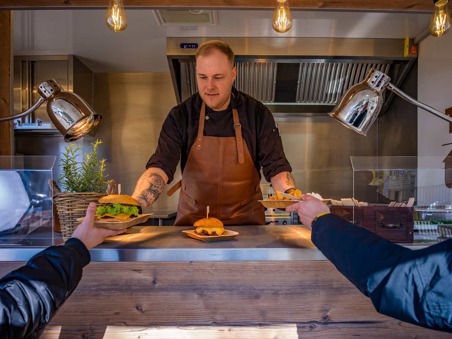 Truck and Taste Burger Truck thumbnail